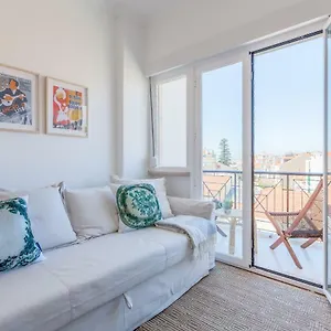 Apartment Renovated Sunny With Amazing Sunset Balcony , By Timecooler, Lisbon